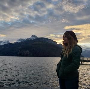 Meet your Posher, Janet